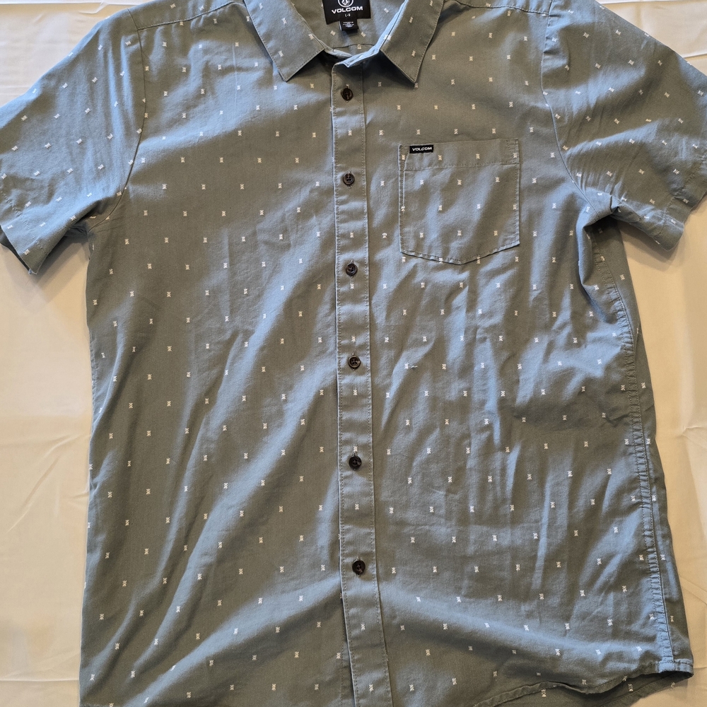 Volcom Men's Casual Blue Button Down Shirt